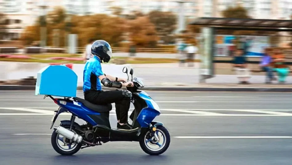 Motosikletli kurye — İstanbul kurumsal teslimat hizmeti